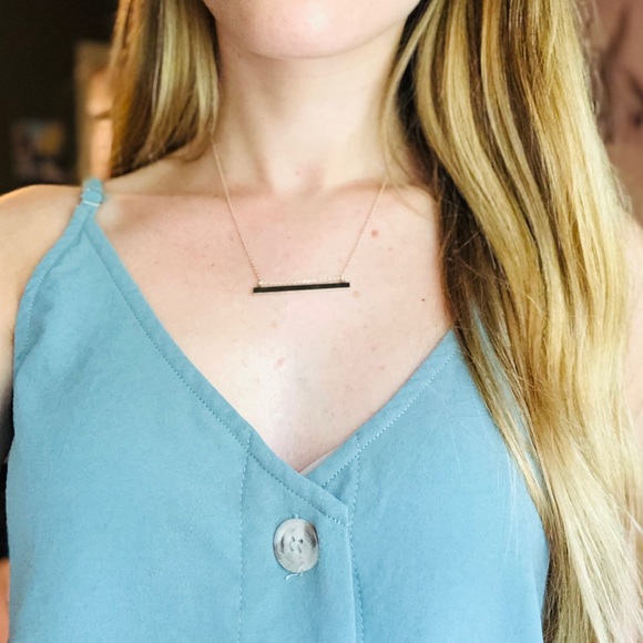 ⭐️LAST ONE⭐️ Armora’s | Gold Bar Necklace - Picture 5 of 8